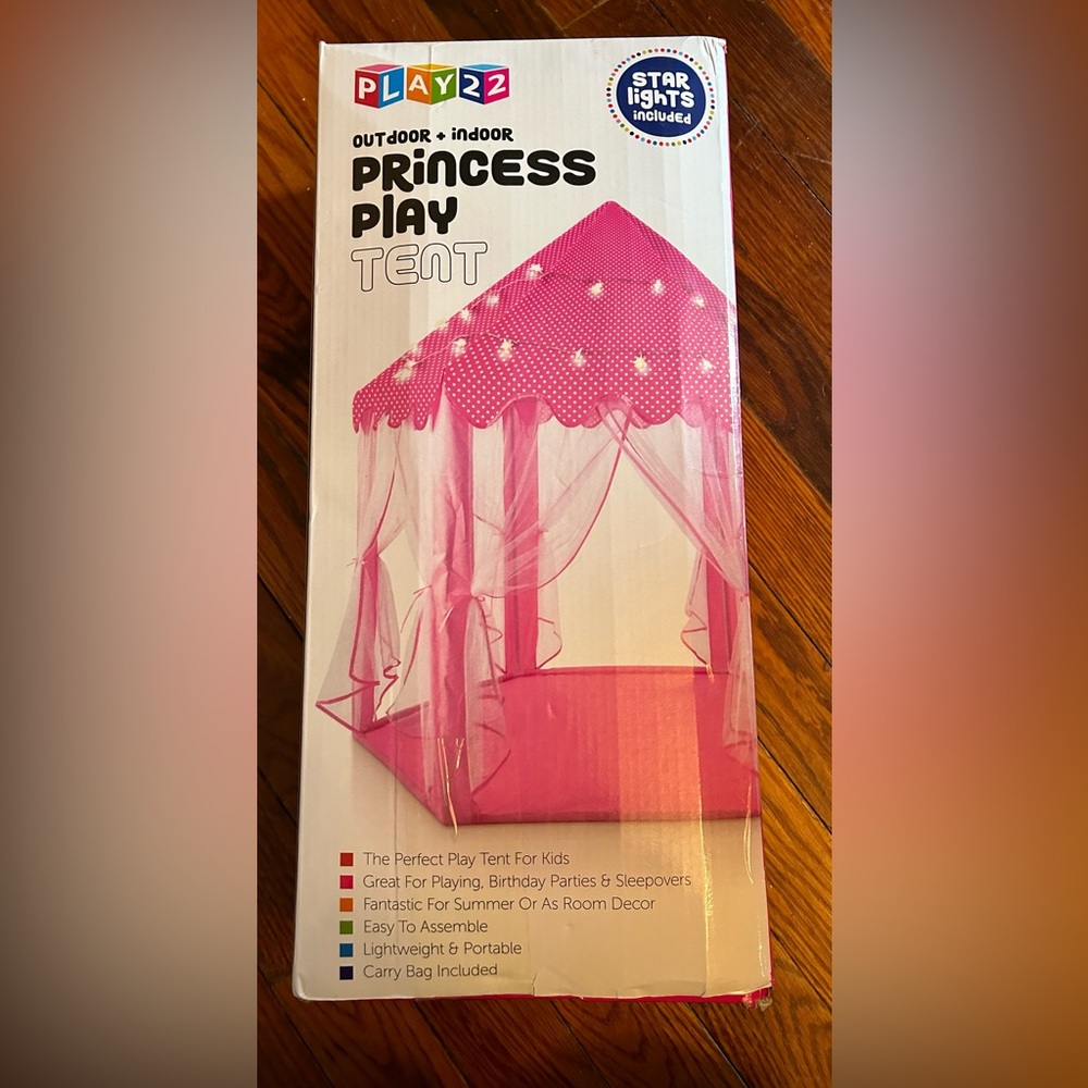 New in box! Indoor/outdoor play tent